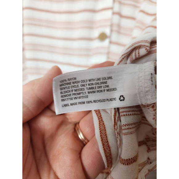 Universal Thread Womens Twist Front Top Off White Brown Striped Short Sleeve XXL - Picture 6 of 6